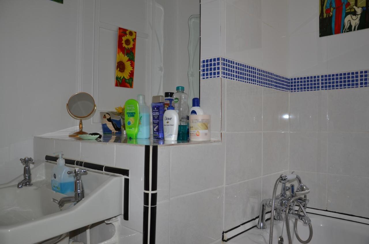 Couette-café Averon House 3*